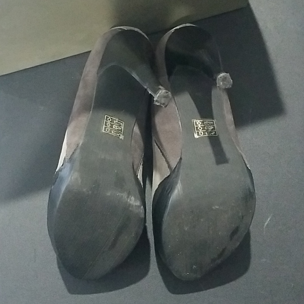 Levity multi toned gray black peep toe heels - Picture 5 of 7